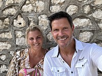 René & Karin bij de Yachtclub in Paleros